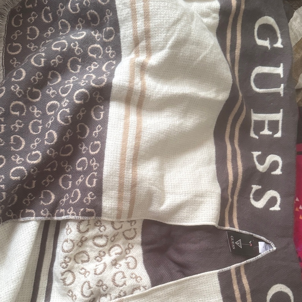 NWT Guess Shawl